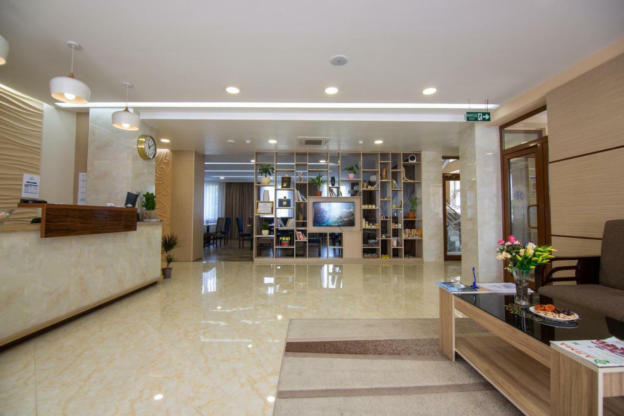 Rayan Hotel Oş Exterior foto